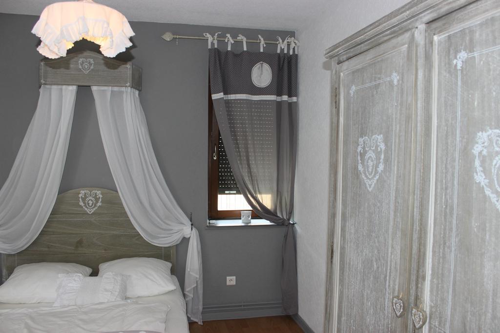 Gite Des 3 Chateaux Ribeauville  Phòng bức ảnh